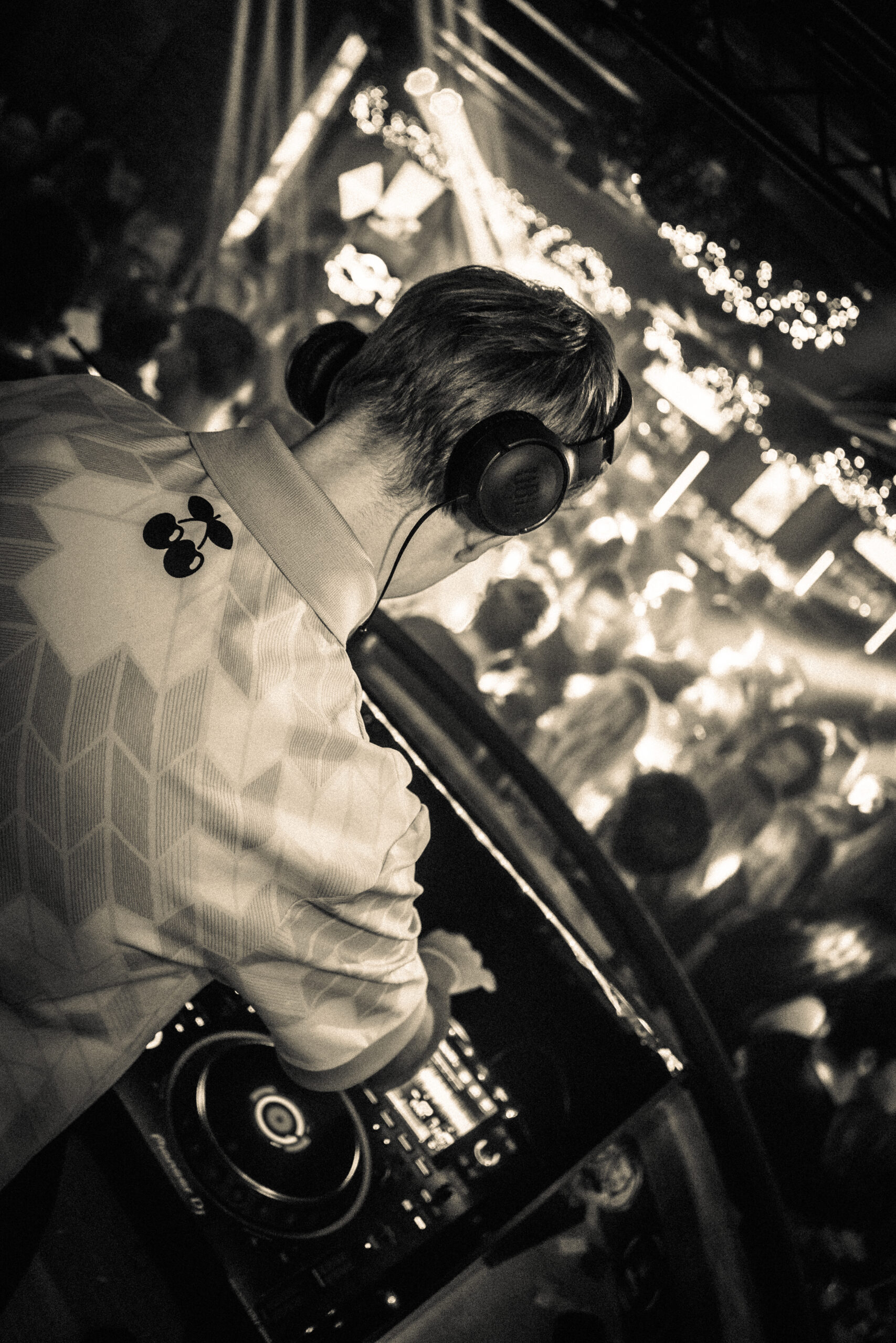 D-Zero performance photo 7